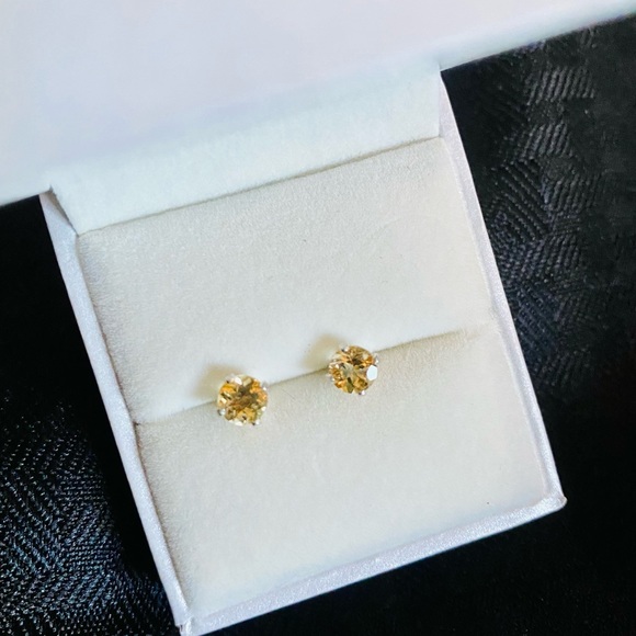 Vintage One Carat TW Citrine Princess Cut Sterling 60’s Solitaire Earrings - Picture 5 of 5